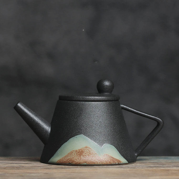 Retro Black Ceramic Teapot – Timeless Elegance in Every Pour