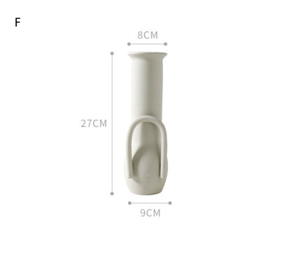 Nordic Ceramic Vase – Minimalist Form with Artistic Soul